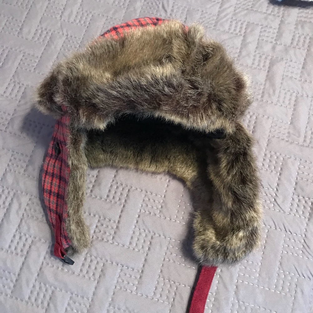 Winter hat - Picture 3 of 3